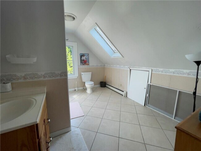 Building Photo - 60 Berkeley Ave