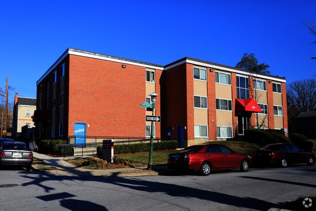 Building Photo - Montpelier's Choice