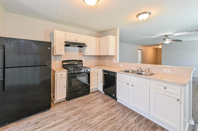 Building Photo - 21202 Grand Linden Ct