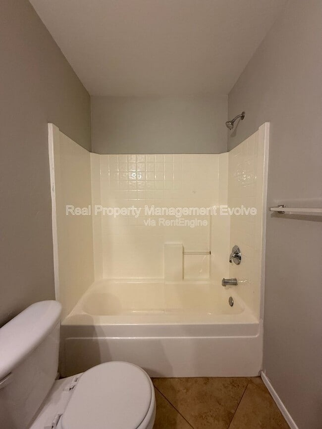 Building Photo - 22621 W Yavapai St