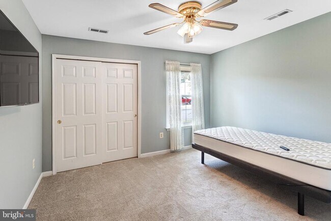 Building Photo - 11333 Savannah Dr