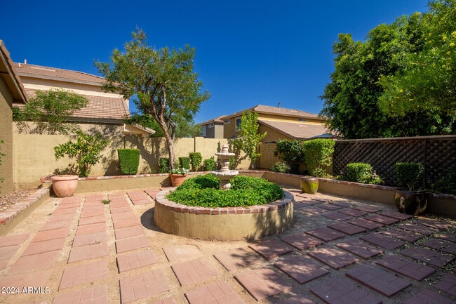 Building Photo - 4049 E Melinda Ln