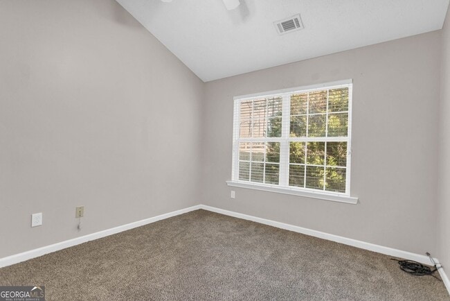 Building Photo - 5313 Paramount View Way NE