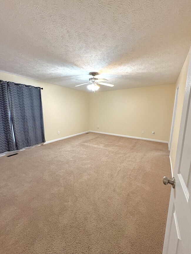 Building Photo - 2741 Millmann Rd