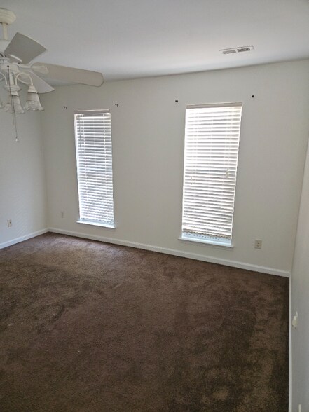 Building Photo - 4352 Bubbling Brook Ct