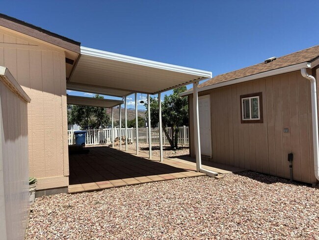 Building Photo - 3825 W 20 N