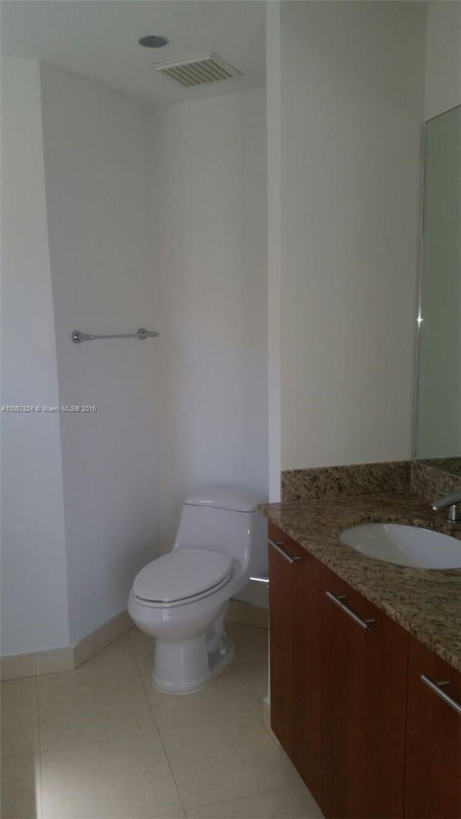 Building Photo - 18429 NE 28th Ave