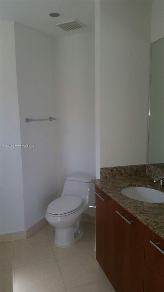 Building Photo - 18429 NE 28th Ave