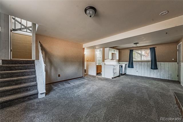 Building Photo - 3375 Montebello Dr W