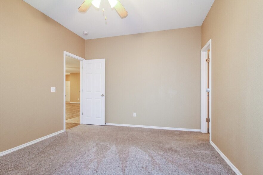 Building Photo - 7104 Eagles Landing