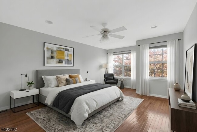 Building Photo - 107 Gladstone Dr