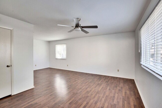 Building Photo - 8002 Croftwood Dr