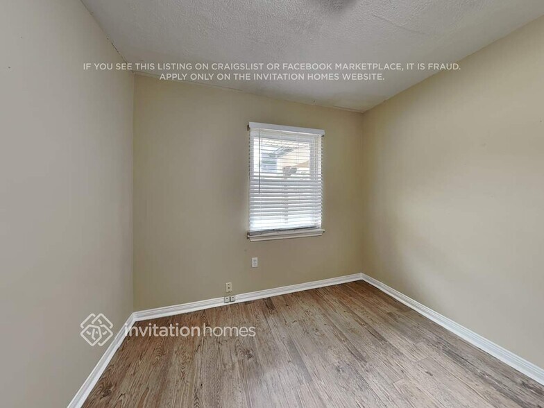 Building Photo - 801 Newport Blvd