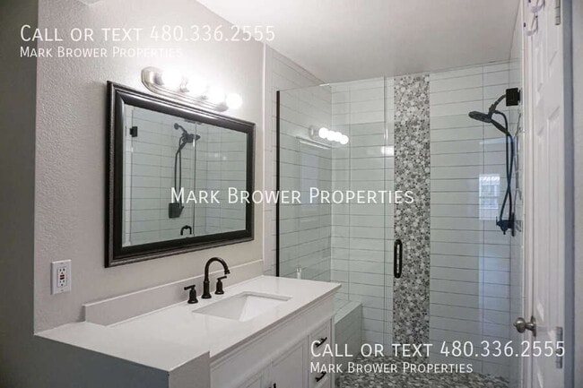 Building Photo - 2333 E Southern Ave