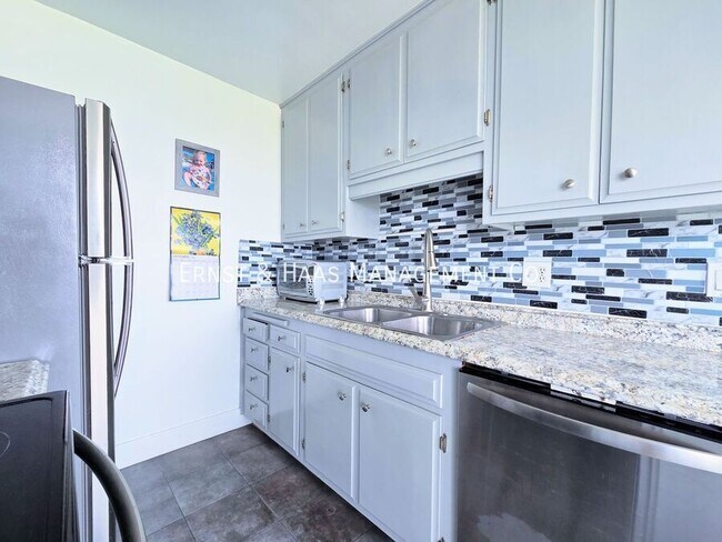 Building Photo - 375 Atlantic Ave