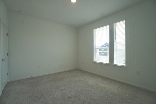 Building Photo - 1610 Iberville Dr