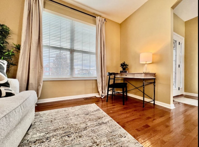 Building Photo - Spacious 4 Bedroom with Gameroom