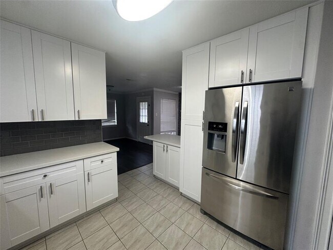 Building Photo - 11610 Cypresswood Dr
