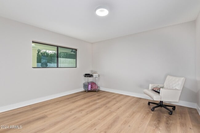 Building Photo - 15832 N 62nd Pl