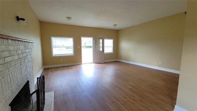 Building Photo - 200 Old Daytona Rd