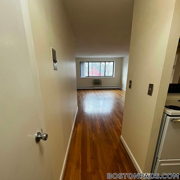 Building Photo - 66 Homer Ave