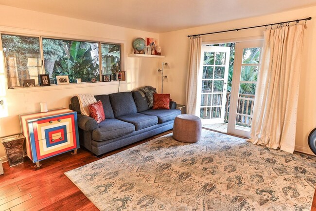 Building Photo - 1769 Ivy Rd