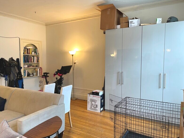 Building Photo - 508 Beacon St