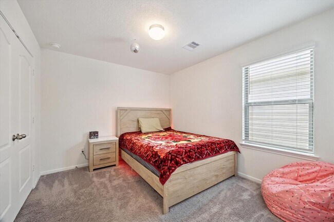Building Photo - 17303 Rock Willow Ln