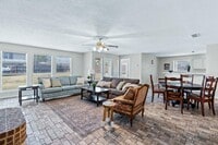 Building Photo - 8128 Heritage Pl Dr