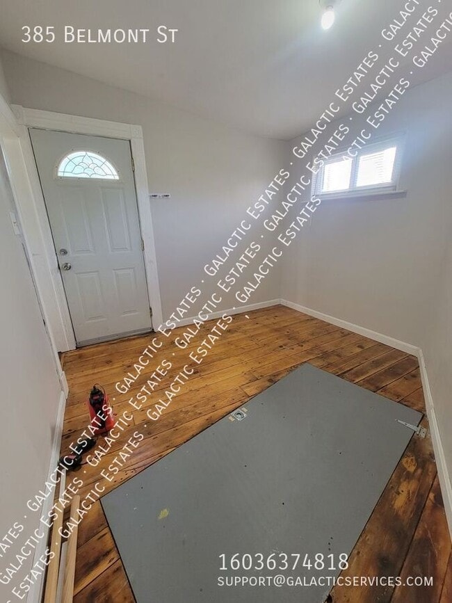 Building Photo - 385 Belmont St