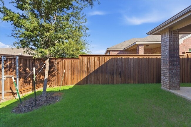 Building Photo - 2309 Pyrite Dr