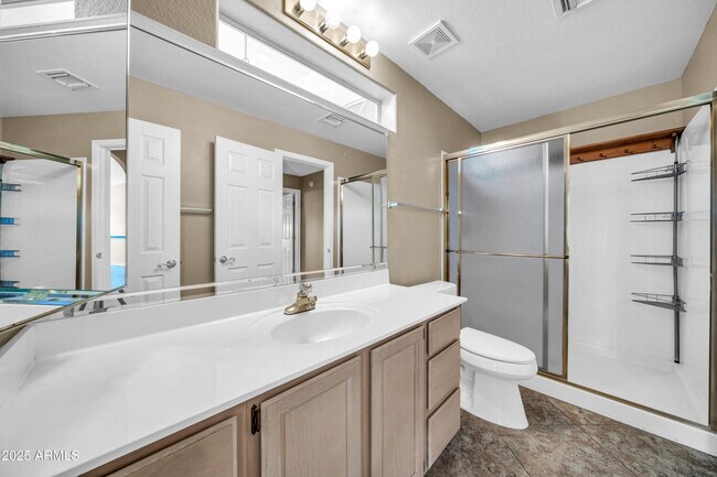 Building Photo - 5639 E Aire Libre Ave