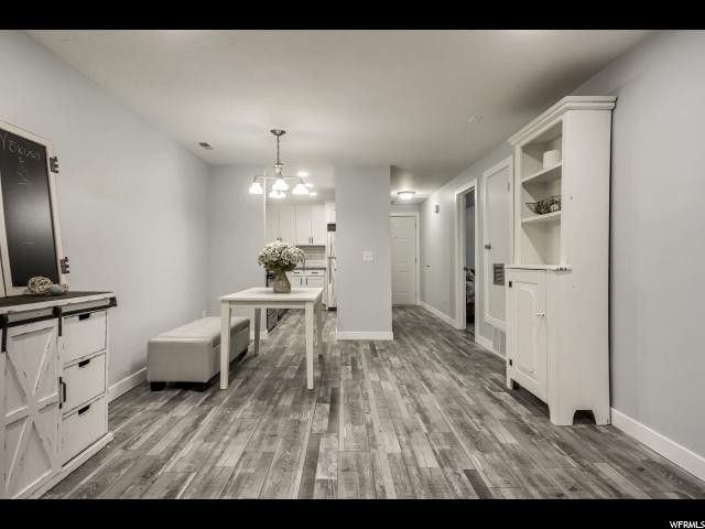 Building Photo - 5660 Meadow Ln