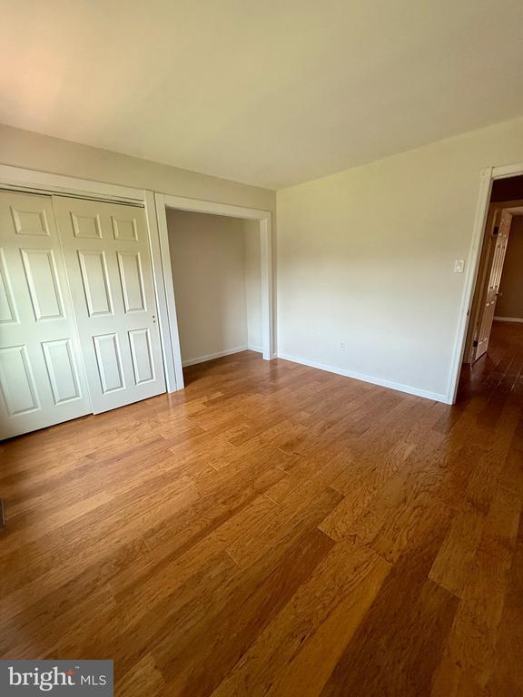 Building Photo - 343 Basswood Cir