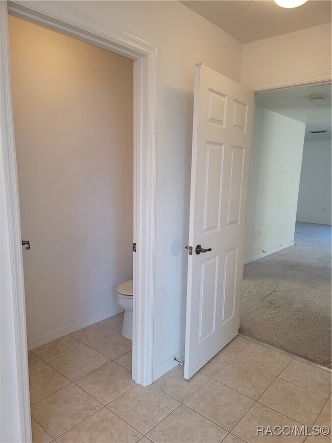 Building Photo - 2122 SW 153rd Loop