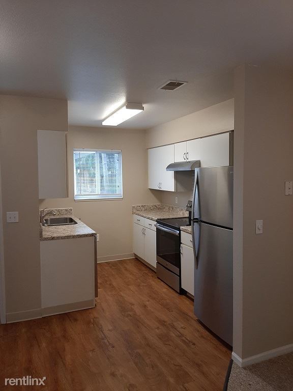 Building Photo - 17041 Lloyds Bayou Dr