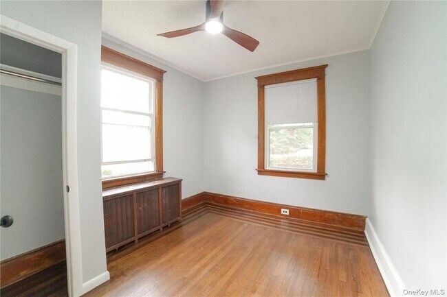 Building Photo - 148 Franklin Ave
