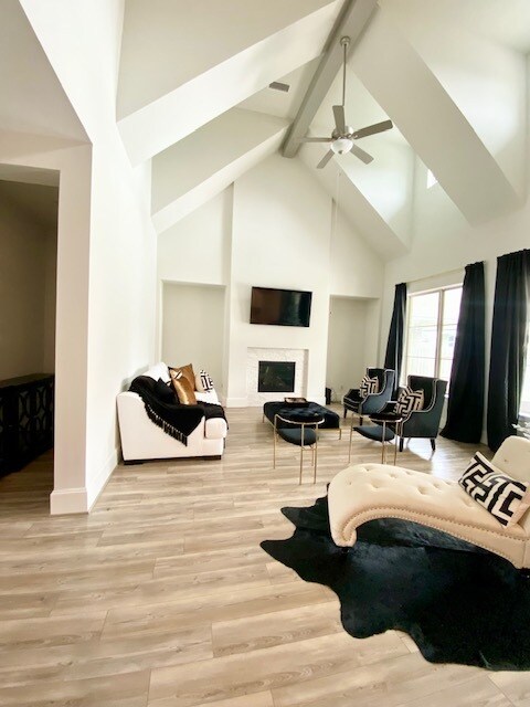 Building Photo - 9006 Meadow Bridge Dr
