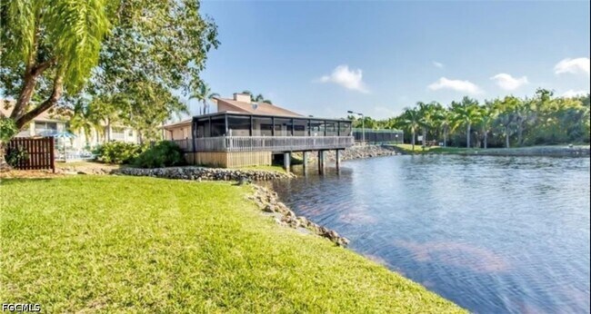 Building Photo - 15610 Crystal Lake Dr