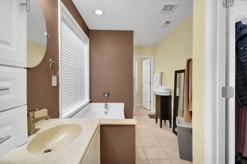 Building Photo - 4640 Malone Ct
