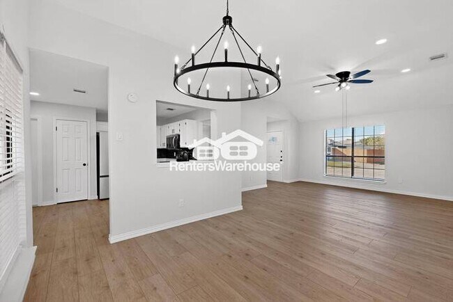 Building Photo - Completely Refreshed Rowlett Home