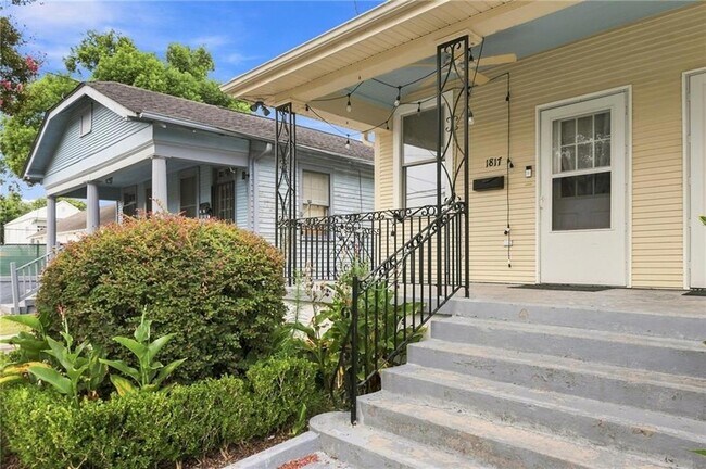 Building Photo - 1817 Lowerline St