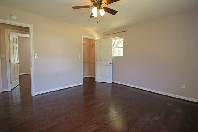Building Photo - 3404 Friedens Church Rd