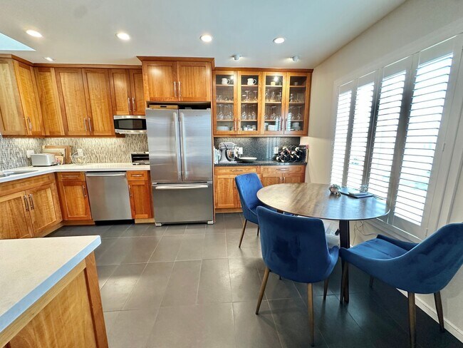 Building Photo - Lovely 3bd/2bth Home in The Sunset