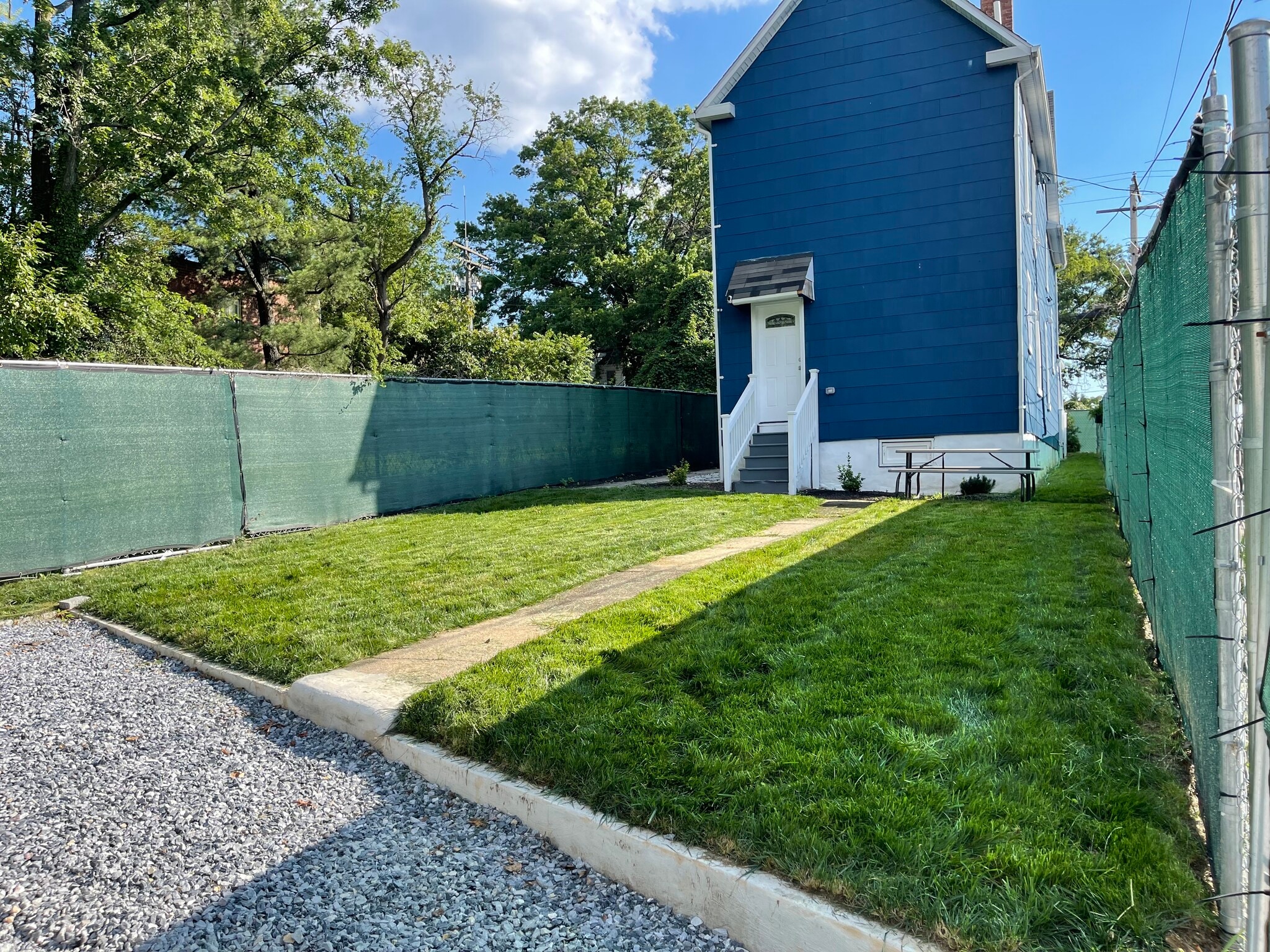 Building Photo - 1701 Spence St