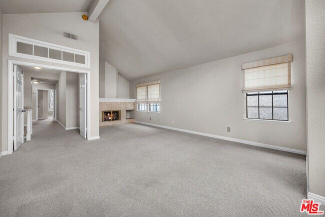 Building Photo - 7517 W 81st St