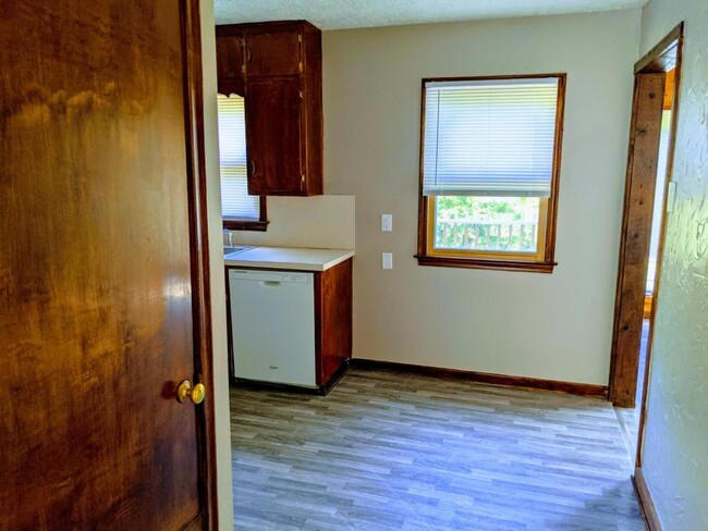 Building Photo - 4026 Bauman Ave