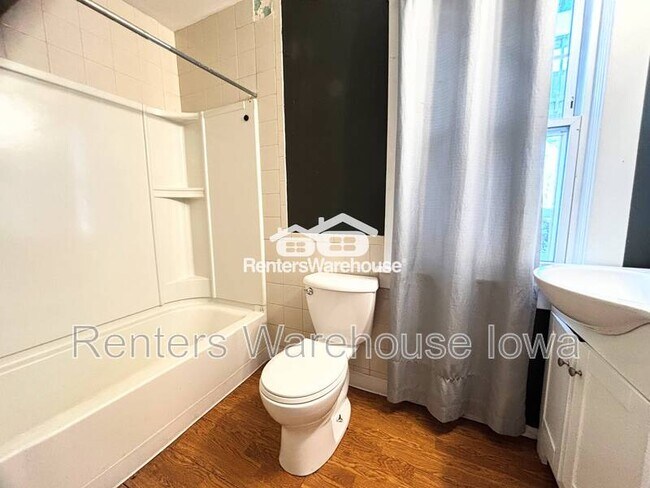 Building Photo - 1171 21st St