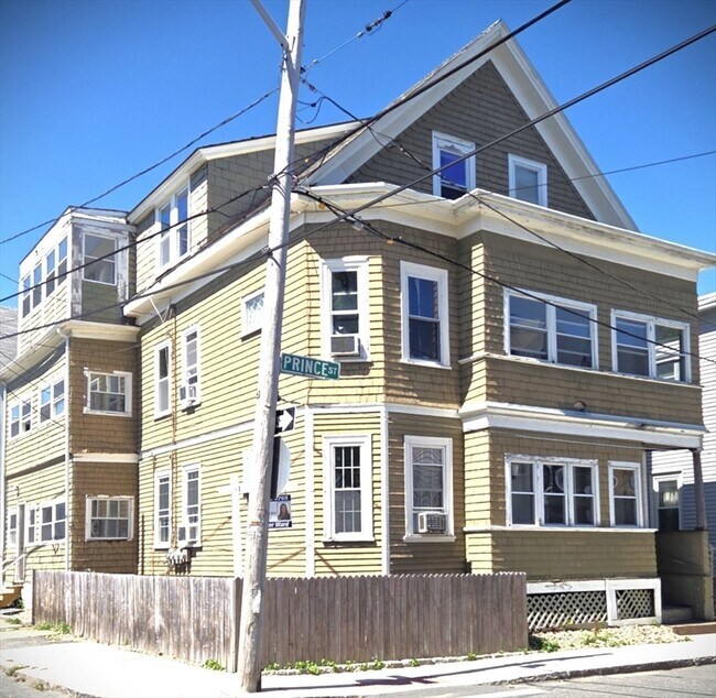 Building Photo - 48 Prince St