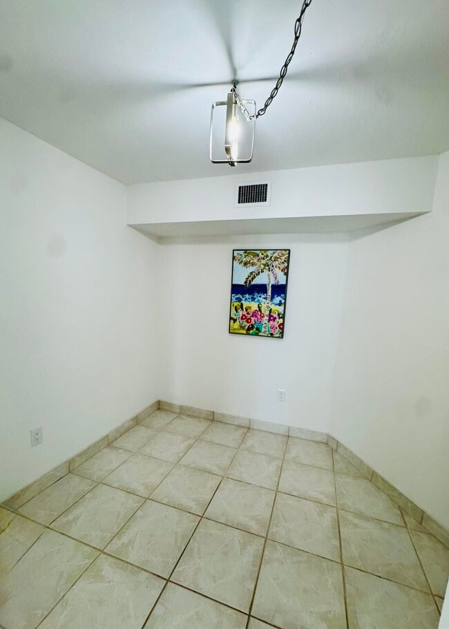Building Photo - 3400 Galt Ocean Dr